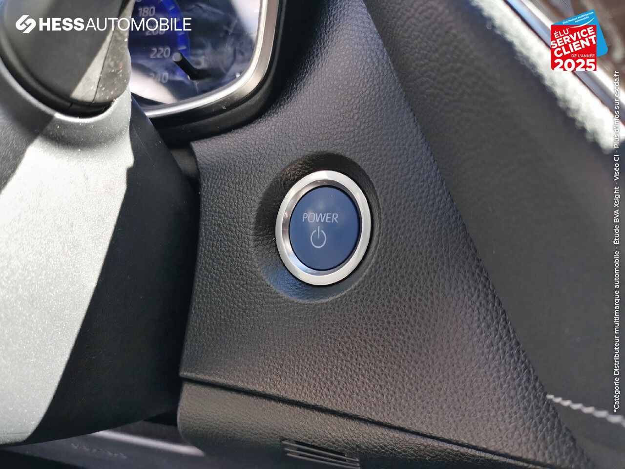 Véhicule d'occasion TOYOTA COROLLA 122H DESIGN GPS CAMERA chez Toyota Besançon