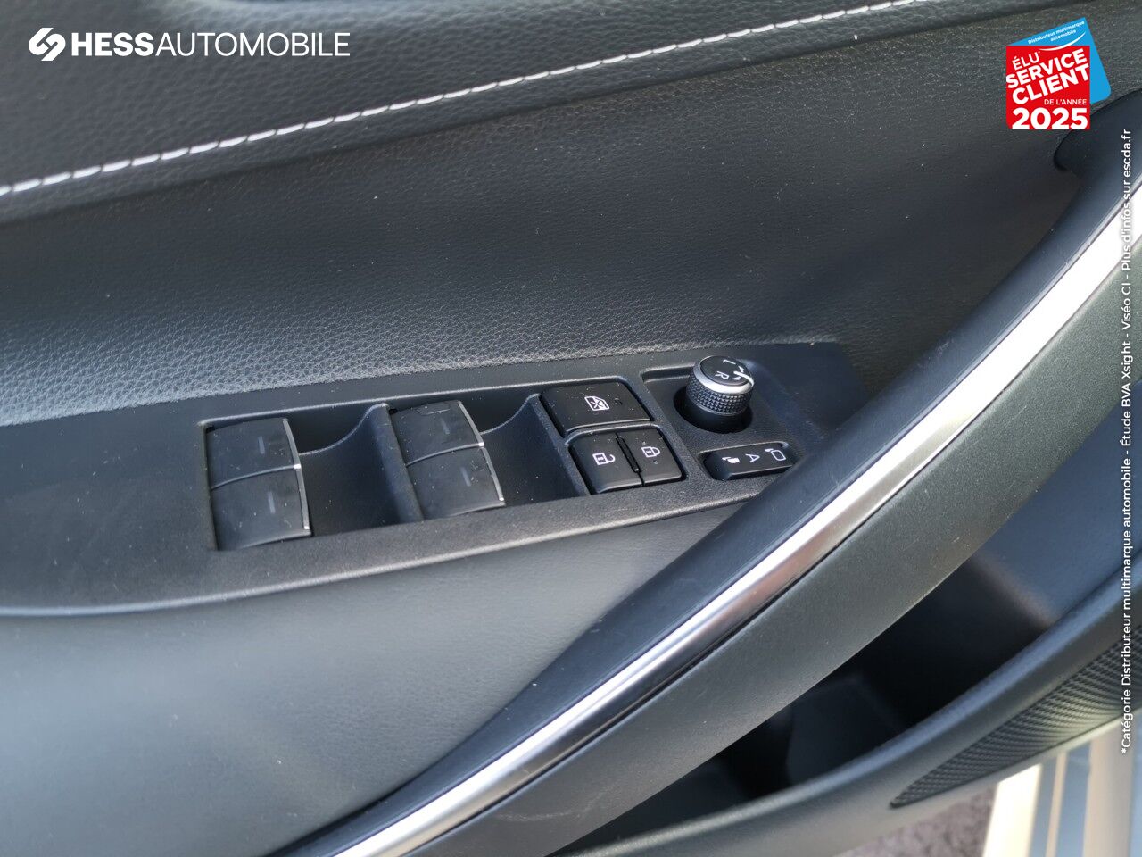 Véhicule d'occasion TOYOTA COROLLA 122H DESIGN GPS CAMERA chez Toyota Besançon