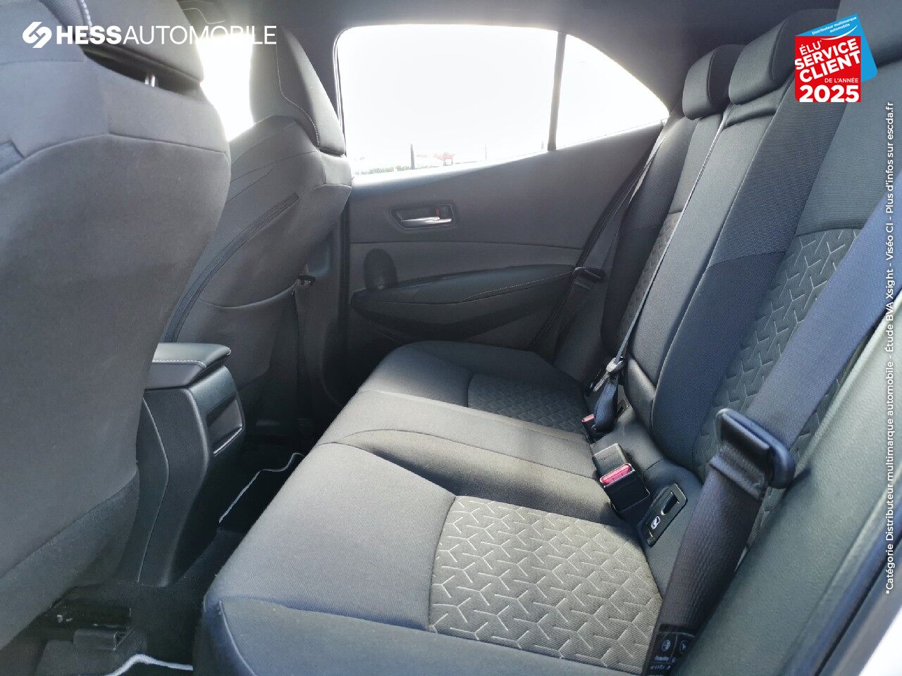 Véhicule d'occasion TOYOTA COROLLA 122H DESIGN GPS CAMERA chez Toyota Besançon