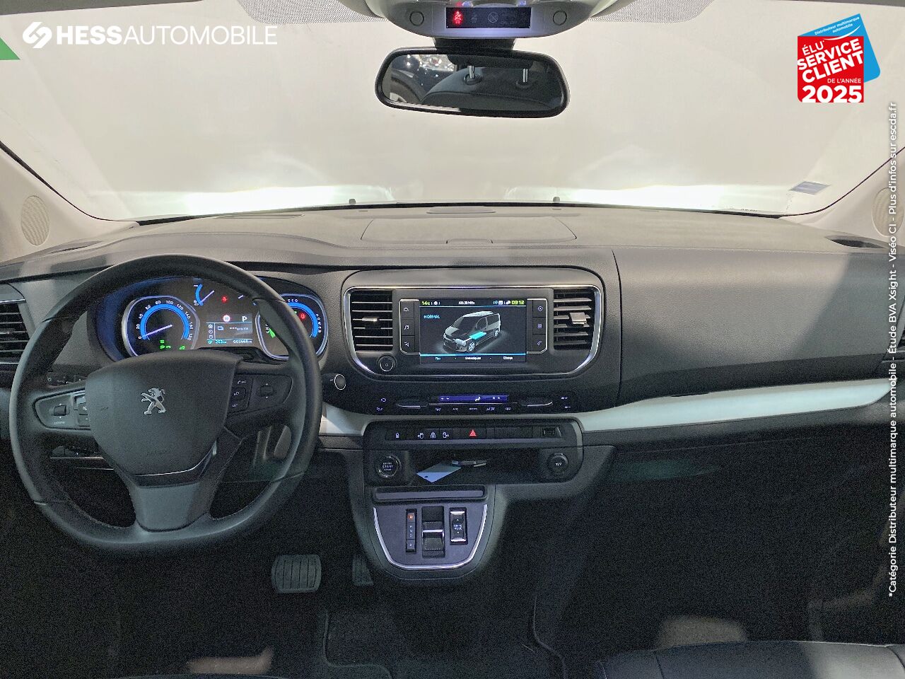 Véhicule d'occasion PEUGEOT TRAVELLER ELECTRIQUE 136CH 100KW BATTERIE 75KWH LONG BUSINESS VIP 6 PLACES chez Peugeot Charleville