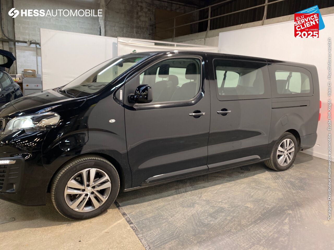 Véhicule d'occasion PEUGEOT TRAVELLER ELECTRIQUE 136CH 100KW BATTERIE 75KWH LONG BUSINESS VIP 6 PLACES chez Peugeot Charleville