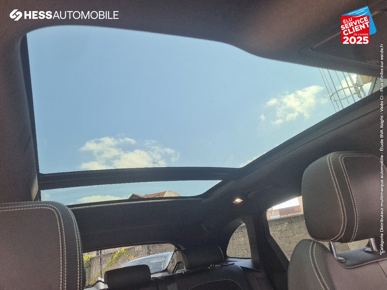 Véhicule d'occasion JAGUAR F-PACE V6 3.0D 300CH R-SPORT 4X4 BVA8 TPANO GPS CAMERA RADAR AV/AR XENON JA19 chez Jaguar Metz