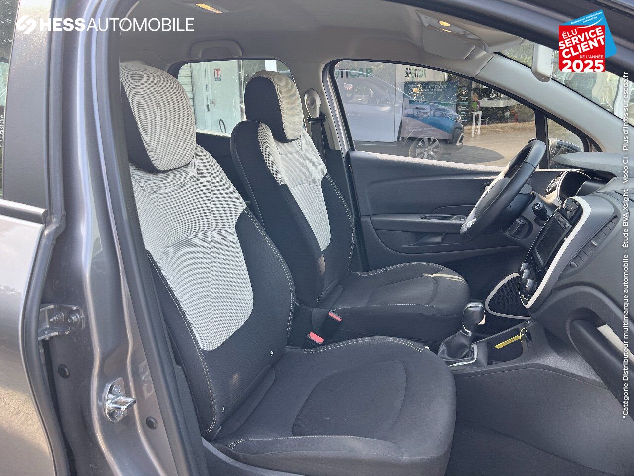 Véhicule d'occasion RENAULT CAPTUR 1.5 DCI 90CH ENERGY BUSINESS EDC EURO6C GPS chez Renault Sélestat
