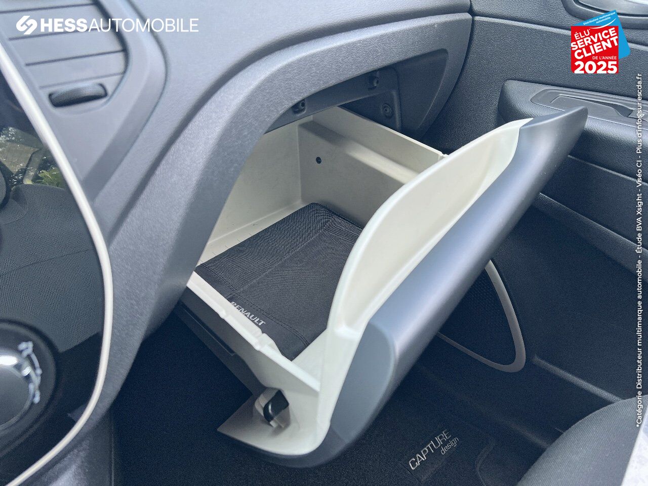 Véhicule d'occasion RENAULT CAPTUR 1.5 DCI 90CH ENERGY BUSINESS EDC EURO6C GPS chez Renault Sélestat