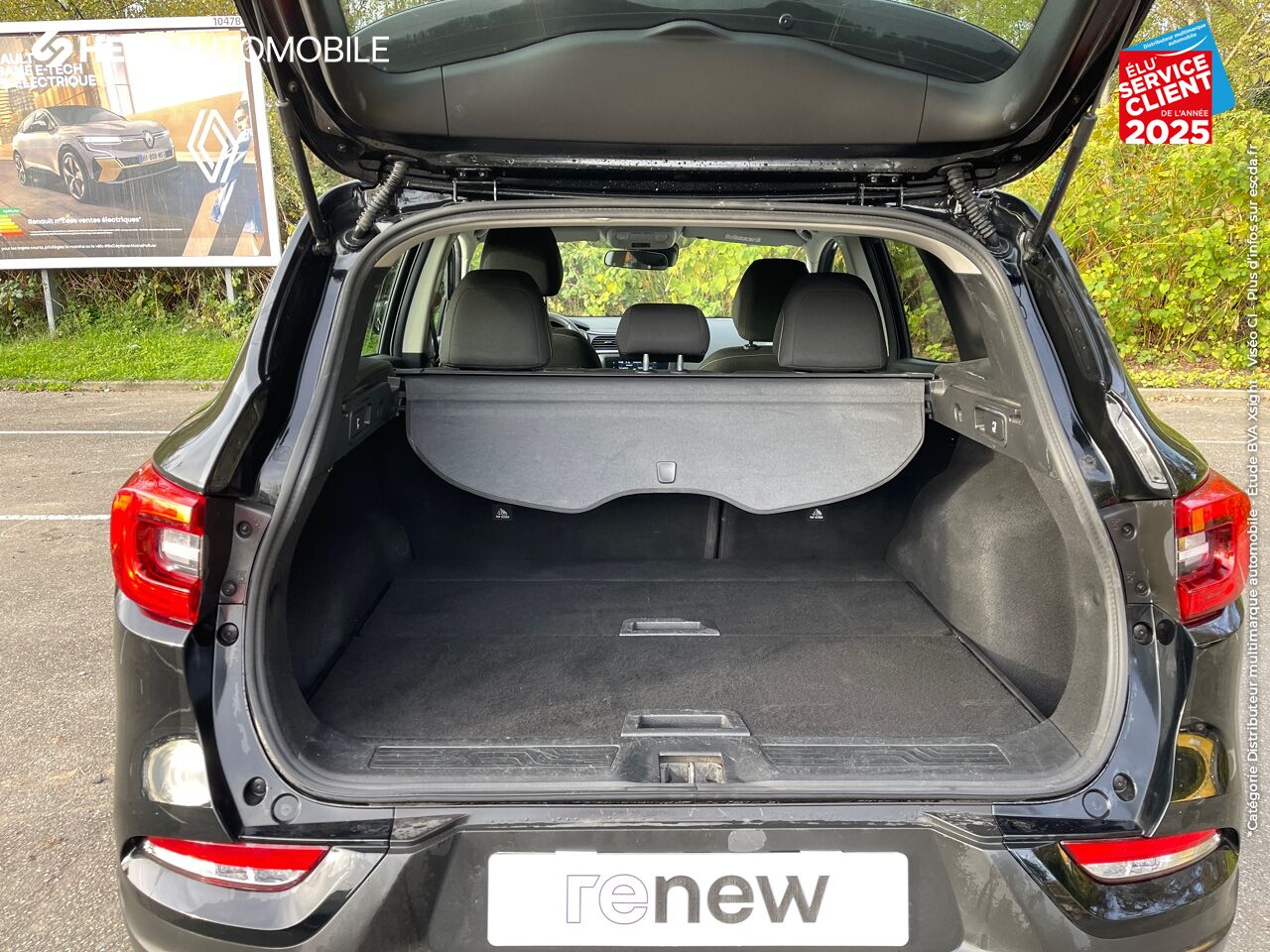 Véhicule d'occasion RENAULT KADJAR 1.3 TCE 140CH FAP BUSINESS - 21 chez Renault Saint-Louis