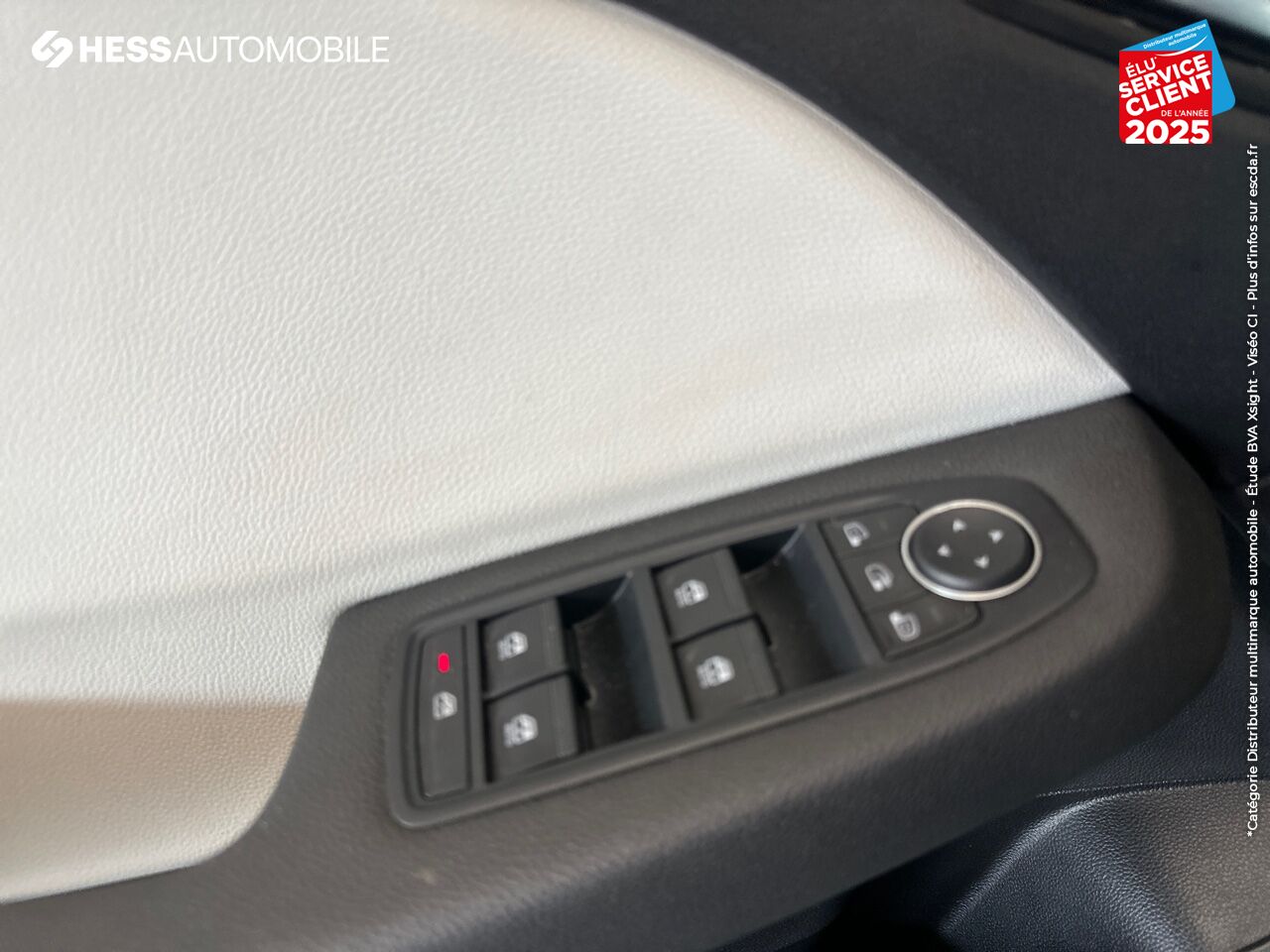 Véhicule d'occasion RENAULT CLIO 1.0 TCE 90CH TECHNO chez Peugeot Sedan