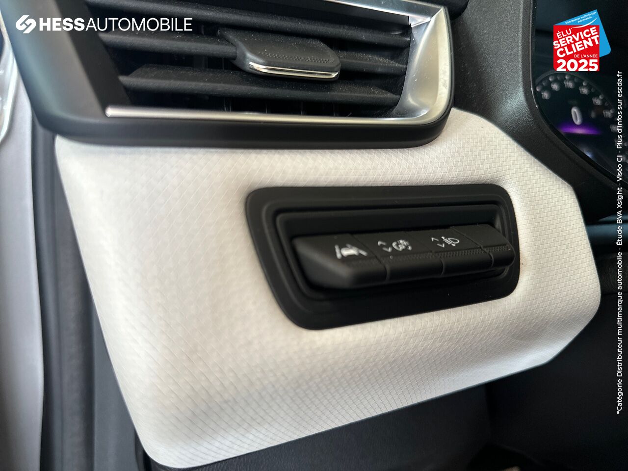 Véhicule d'occasion RENAULT CLIO 1.0 TCE 90CH TECHNO chez Peugeot Sedan