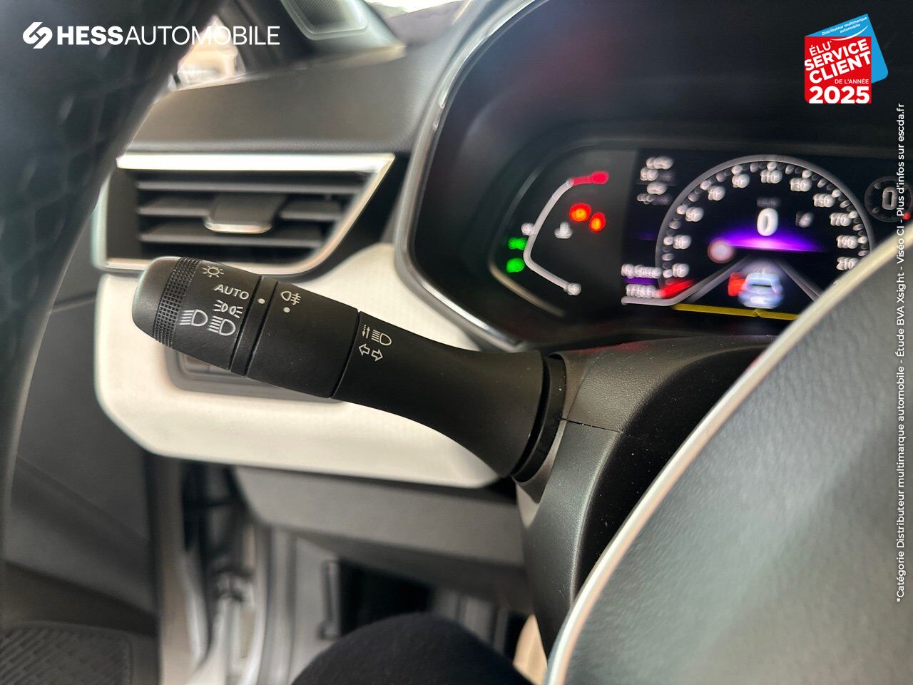 Véhicule d'occasion RENAULT CLIO 1.0 TCE 90CH TECHNO chez Peugeot Sedan