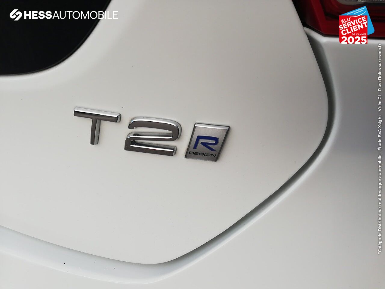 Véhicule d'occasion VOLVO V40 T2 122CH R-DESIGN GEARTRONIC chez Volvo Metz