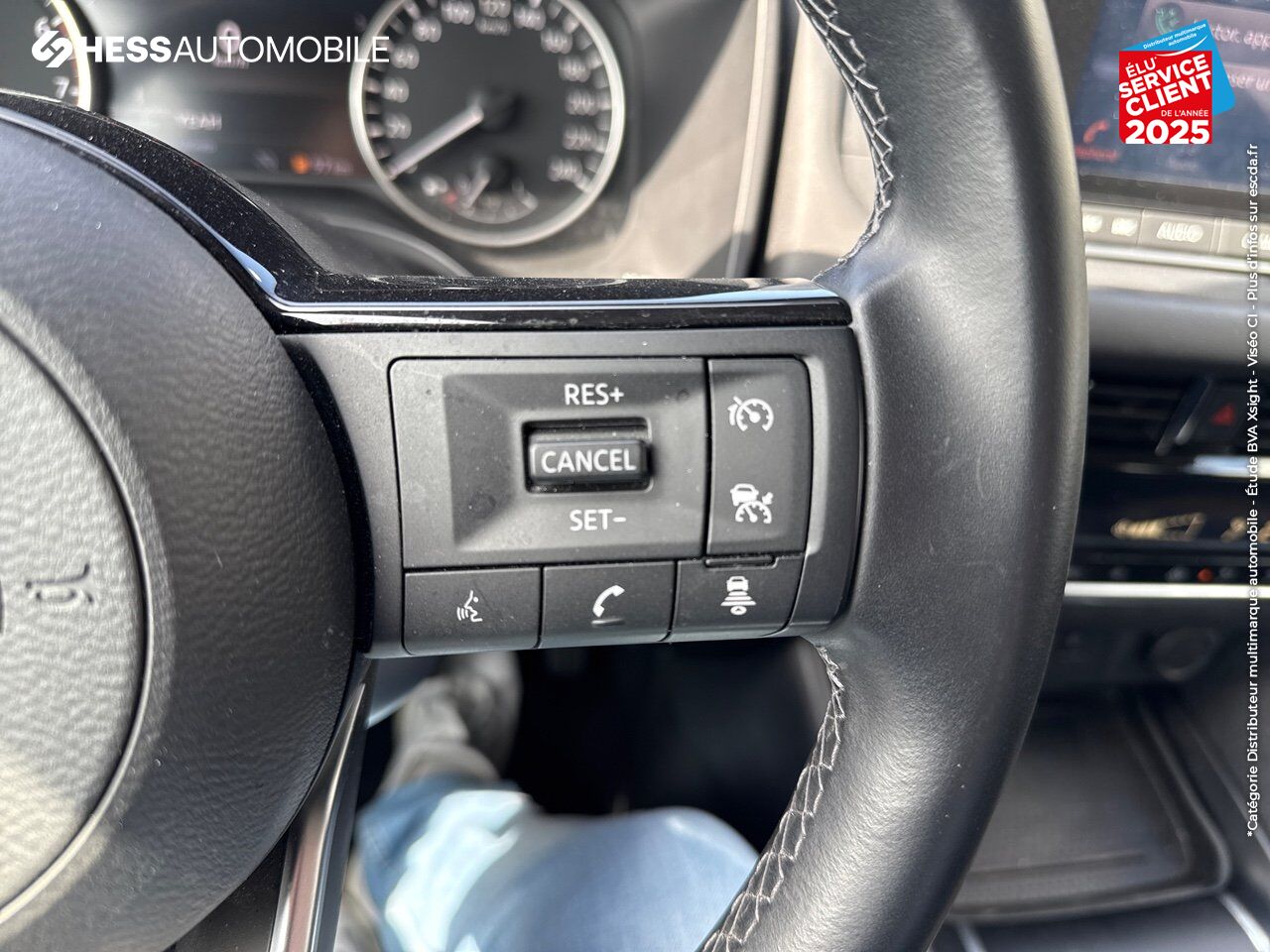 Véhicule d'occasion NISSAN QASHQAI 1.3 MILD HYBRID 140CH BUSINESS EDITION 2022 chez Nissan Qashqai occasion