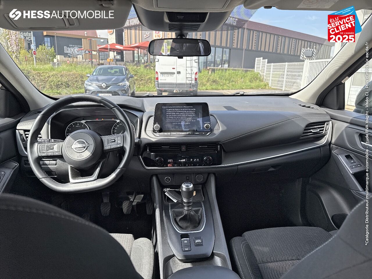 Véhicule d'occasion NISSAN QASHQAI 1.3 MILD HYBRID 140CH BUSINESS EDITION 2022 chez Nissan Qashqai occasion