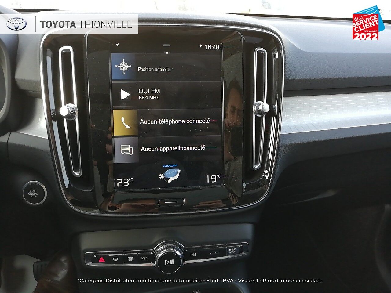 Véhicule d'occasion VOLVO XC40 D3 ADBLUE 150CH MOMENTUM chez Volvo Metz