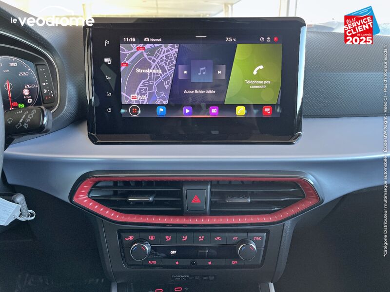 Véhicule d'occasion SEAT ARONA 1.0 TSI 110CH FR DSG7 CAMERA GPS chez Le Veodrome