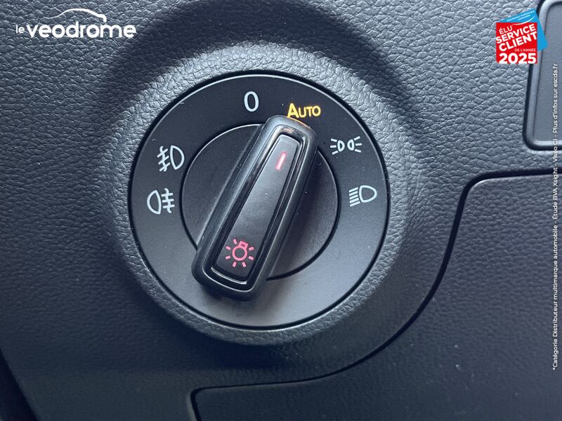 Véhicule d'occasion SEAT ARONA 1.0 TSI 110CH FR DSG7 CAMERA GPS chez Le Veodrome