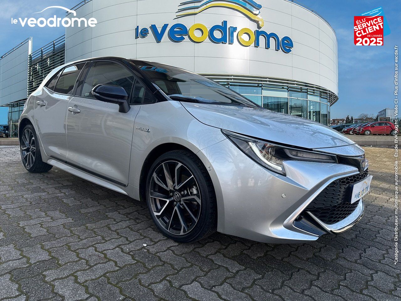 Véhicule d'occasion TOYOTA COROLLA 122H COLLECTION MY20 5CV chez Le Veodrome