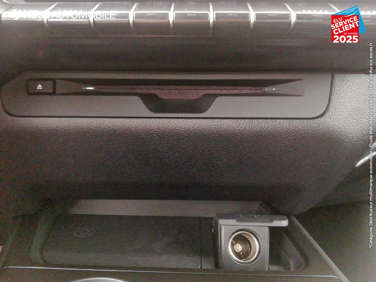 Véhicule d'occasion LEXUS UX 250H 2WD PACK CONFORT BUSINESS MY20 CAMERA RADAR AV/AR LED GPS chez Lexus Metz