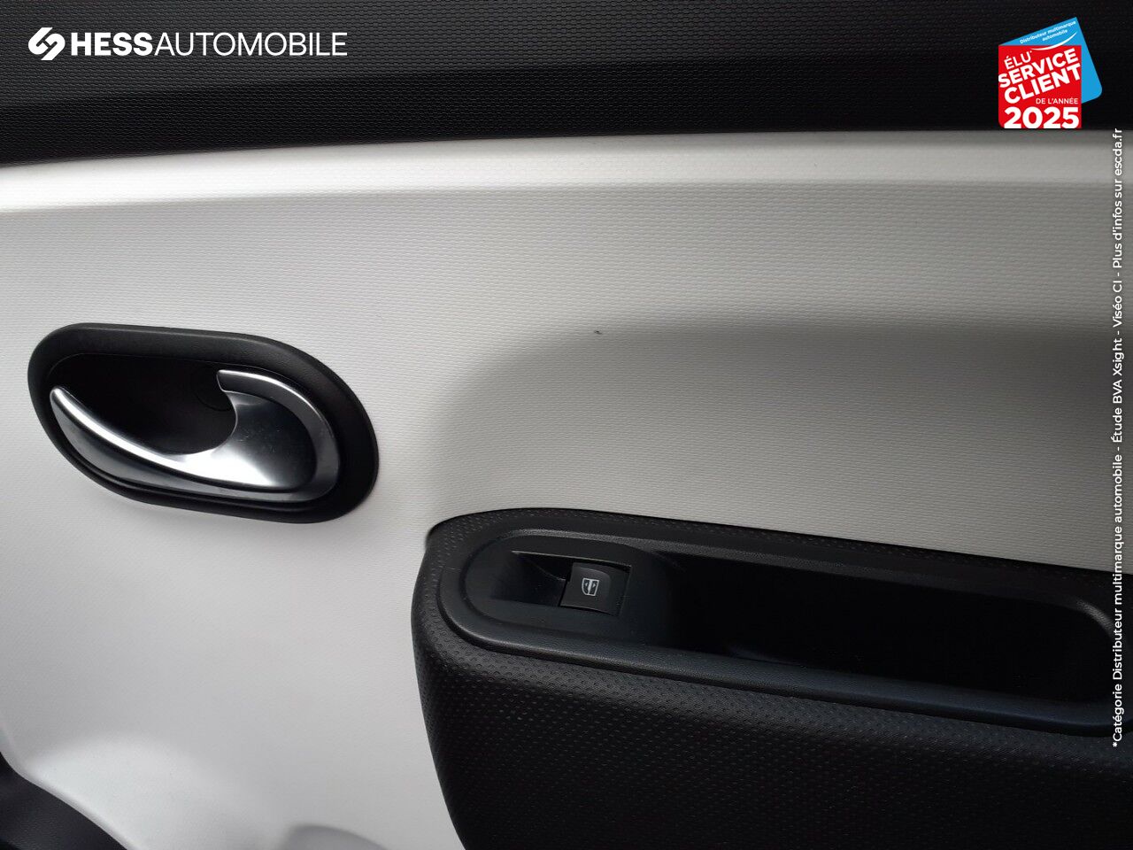 Véhicule d'occasion RENAULT TWINGO 0.9 TCE 90CH ENERGY INTENS chez Renault Mulhouse