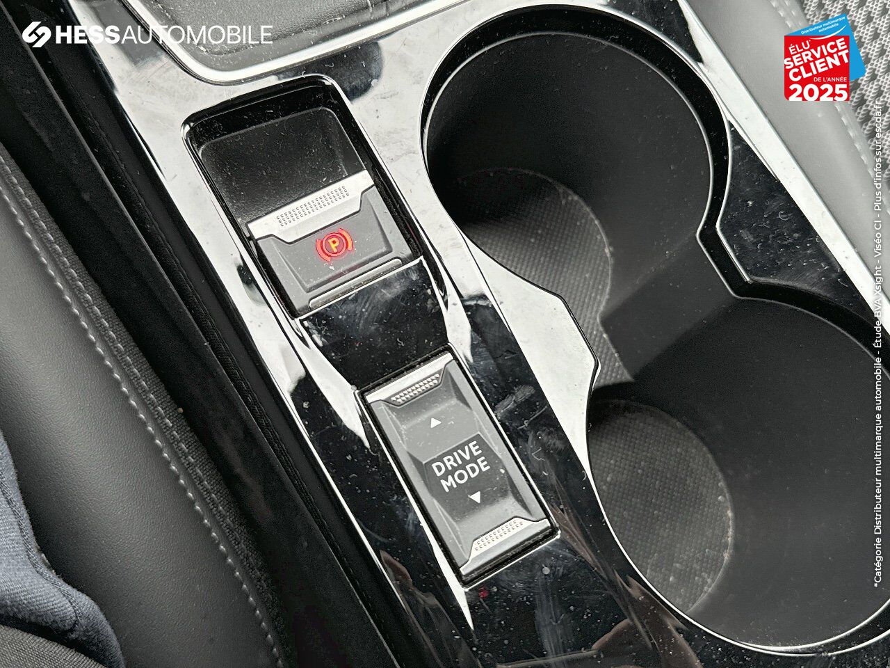 Véhicule d'occasion PEUGEOT 208 1.2 PURETECH 100CH SS GT chez Peugeot Reims