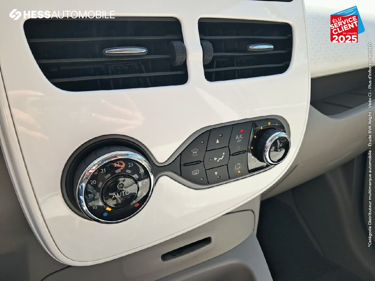 Véhicule d'occasion RENAULT ZOE ZEN CHARGE NORMALE R90 GPS RADAR AR chez Hyundai Epernay