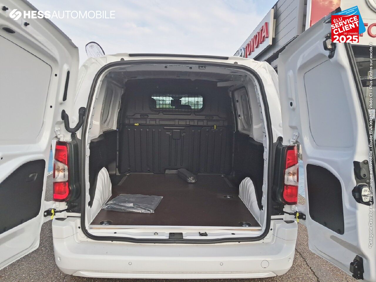 Véhicule d'occasion TOYOTA PROACE CITY MEDIUM 100 D-4D BUSINESS RC23 chez Toyota Thionville