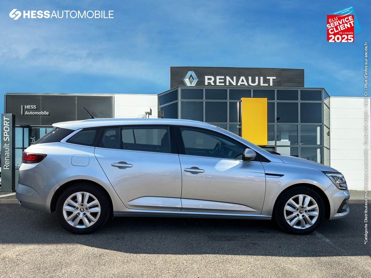 Véhicule d'occasion RENAULT MEGANE ESTATE 1.5 BLUE DCI 115CH BUSINESS - 20 GPS RADAR AV/AR chez Renault Colmar