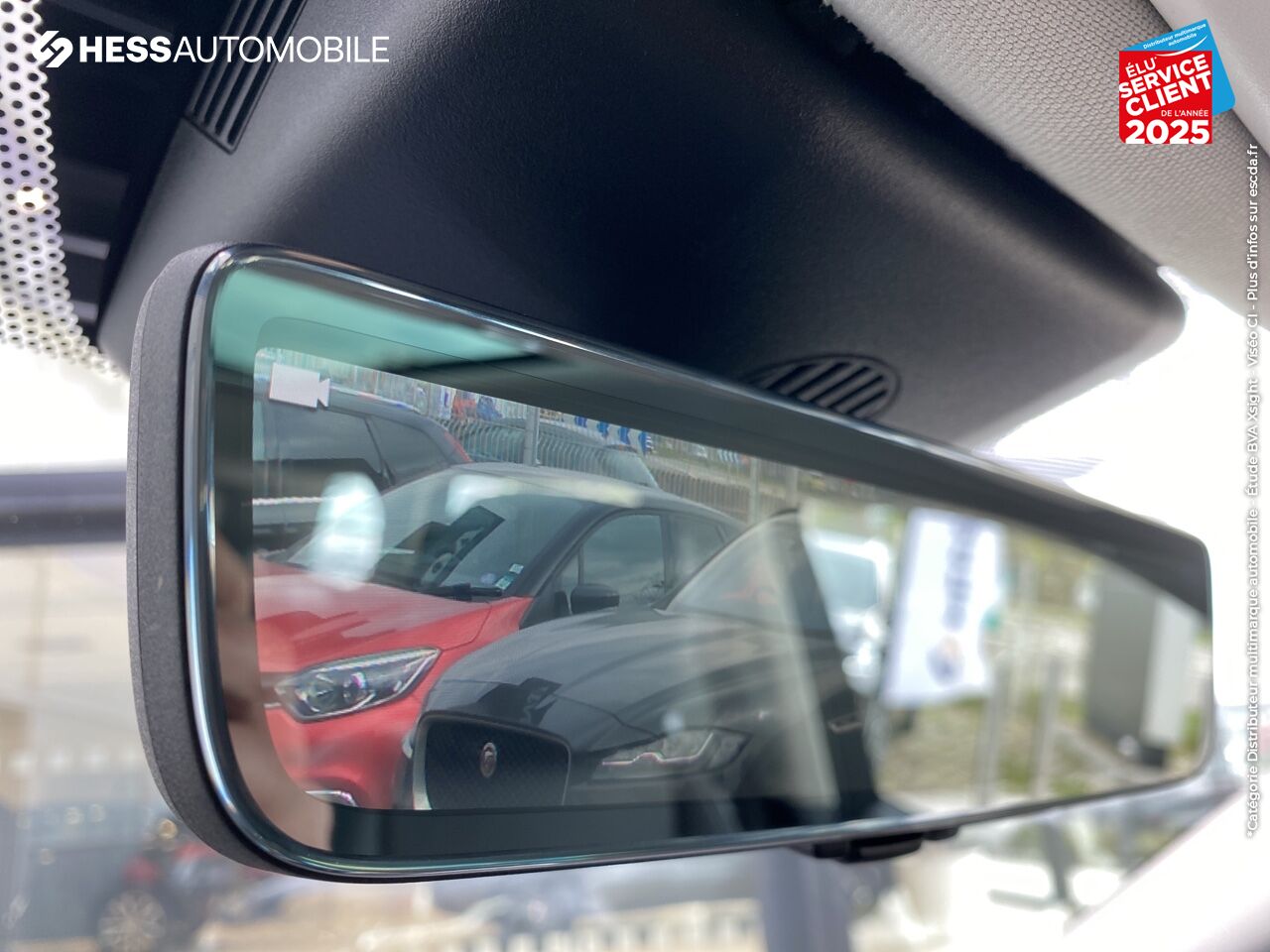 Véhicule d'occasion LAND-ROVER EVOQUE 2.0 D 180CH SE AWD BVA CAM360 TPANO SIEGE CHAUFF. chez Land Rover Strasbourg