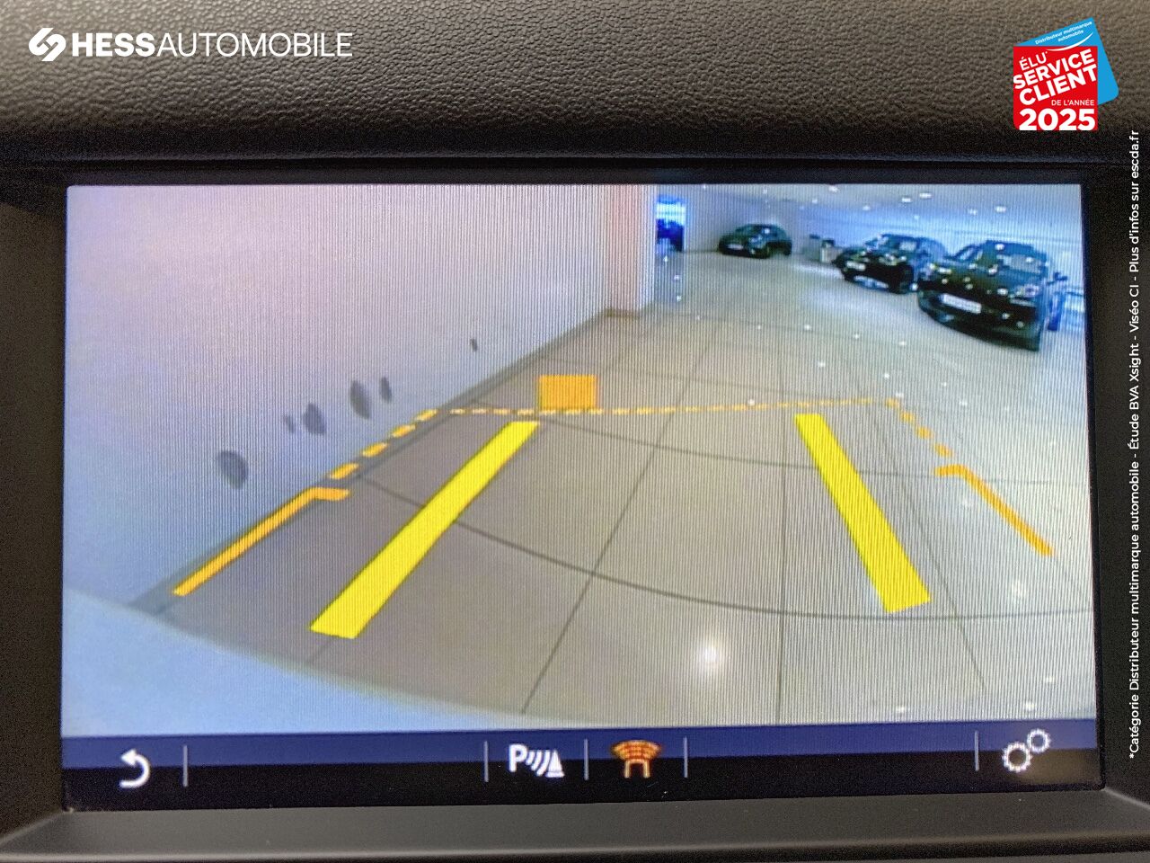 Véhicule d'occasion LAND-ROVER DISCOVERY SPORT 2.0 TD4 150CH AWD PURE BVA MARK II GPS CAMERA chez Land Rover Strasbourg