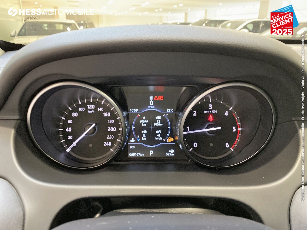 Véhicule d'occasion LAND-ROVER DISCOVERY SPORT 2.0 TD4 150CH AWD PURE BVA MARK II GPS CAMERA chez Land Rover Strasbourg