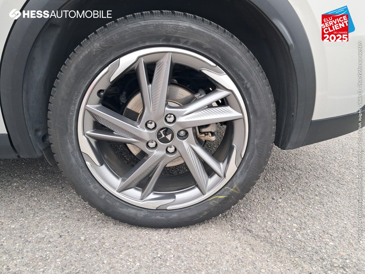 Véhicule d'occasion DS DS 7 CROSSBACK E-TENSE 4X4 300CH RIVOLI chez BMW Pontarlier