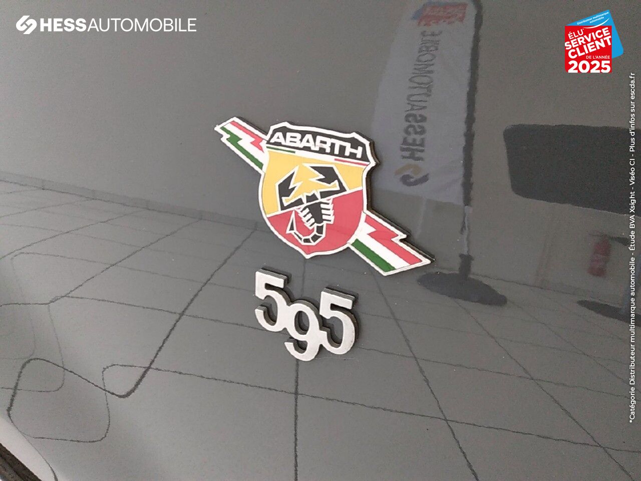 Véhicule d'occasion ABARTH 500C 1.4 TURBO T-JET 145CH 595 MY17 GPS JA17 CLIM AUTO chez HESS Automobile