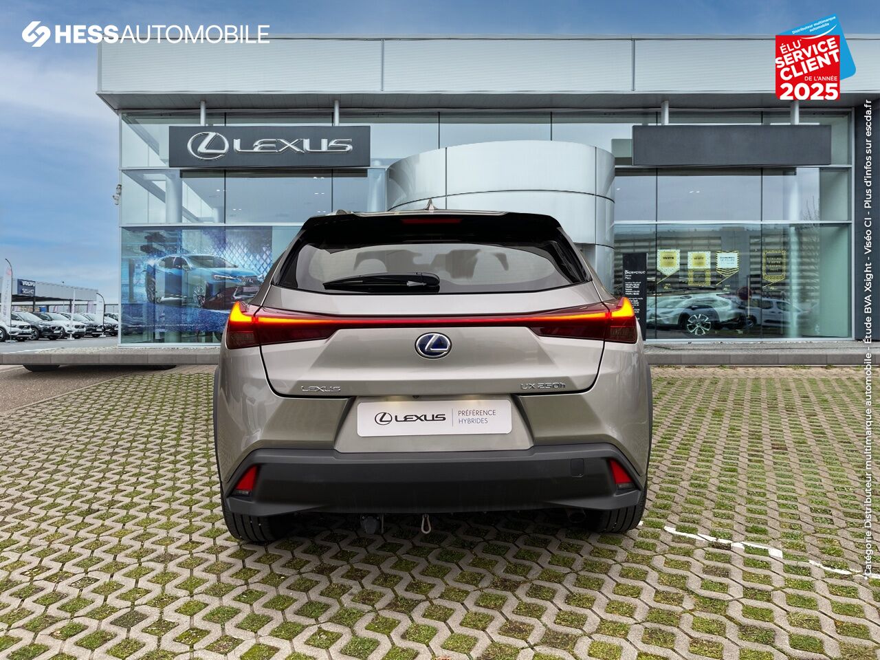 Véhicule d'occasion LEXUS UX 250H 2WD PACK chez Lexus Strasbourg