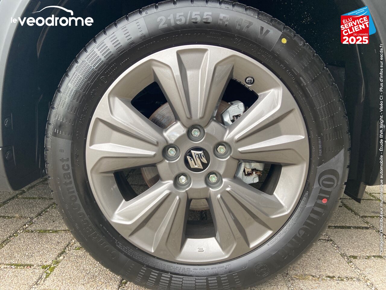 Véhicule d'occasion SUZUKI VITARA 1.4 BOOSTERJET HYBRID 129CH PRIVILEGE -22 CAMERA APPLE CARPLAY/ANDROIDAUTO LED SIEGE CHAUF chez Le Veodrome