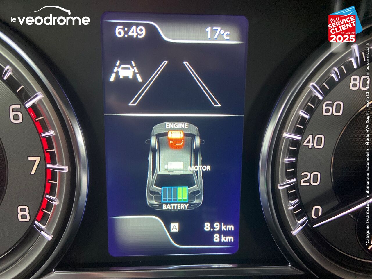 Véhicule d'occasion SUZUKI VITARA 1.4 BOOSTERJET HYBRID 129CH PRIVILEGE -22 CAMERA APPLE CARPLAY/ANDROIDAUTO LED SIEGE CHAUF chez Le Veodrome