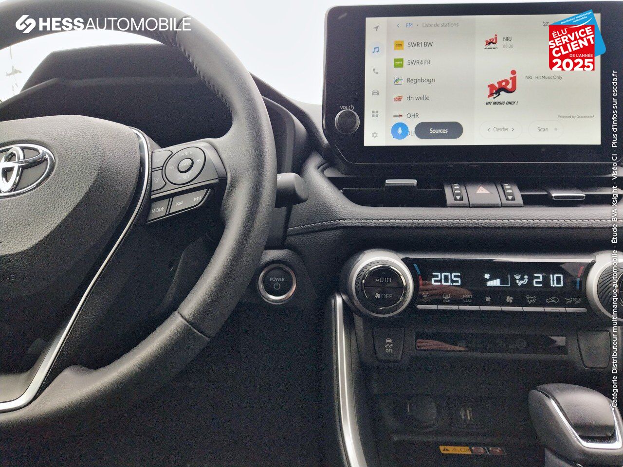 Véhicule d'occasion TOYOTA RAV4 2.5 HYBRIDE 222CH DYNAMIC AWD-I MY24 CAMERA CARPLAY chez Toyota Besançon