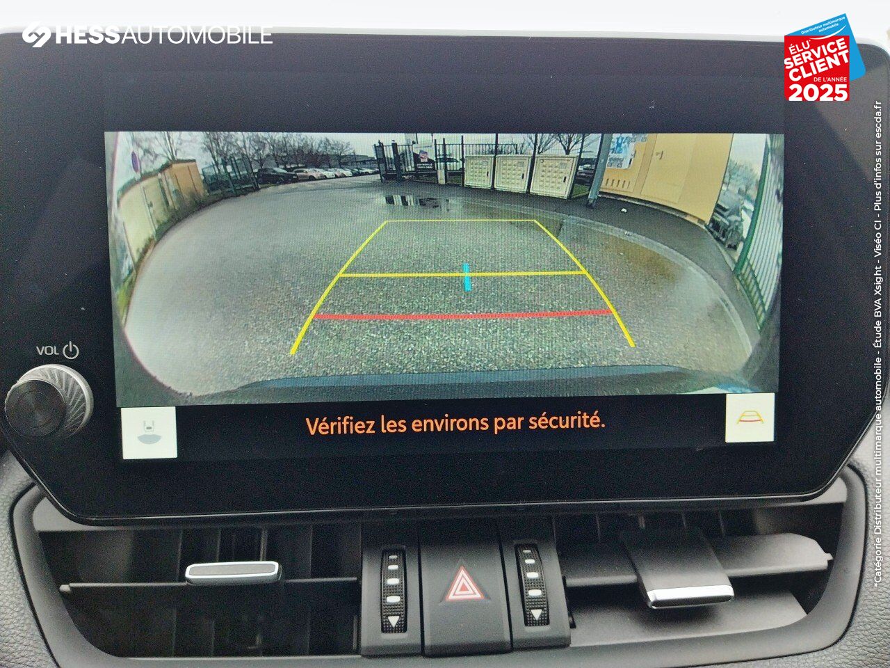 Véhicule d'occasion TOYOTA RAV4 2.5 HYBRIDE 222CH DYNAMIC AWD-I MY24 CAMERA CARPLAY chez Toyota Besançon