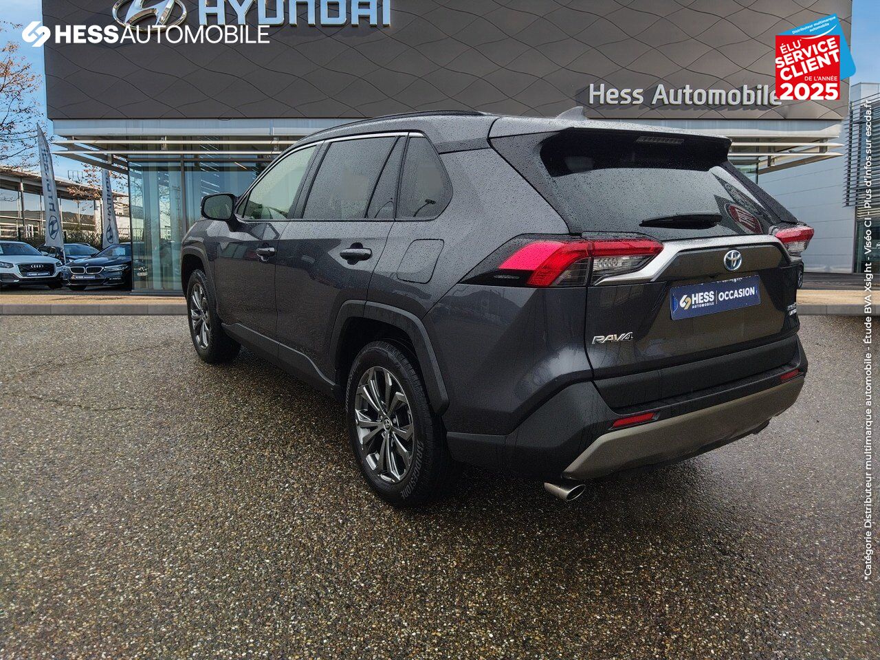 Véhicule d'occasion TOYOTA RAV4 2.5 HYBRIDE 222CH DYNAMIC AWD-I MY24 CAMERA CARPLAY chez Toyota Besançon