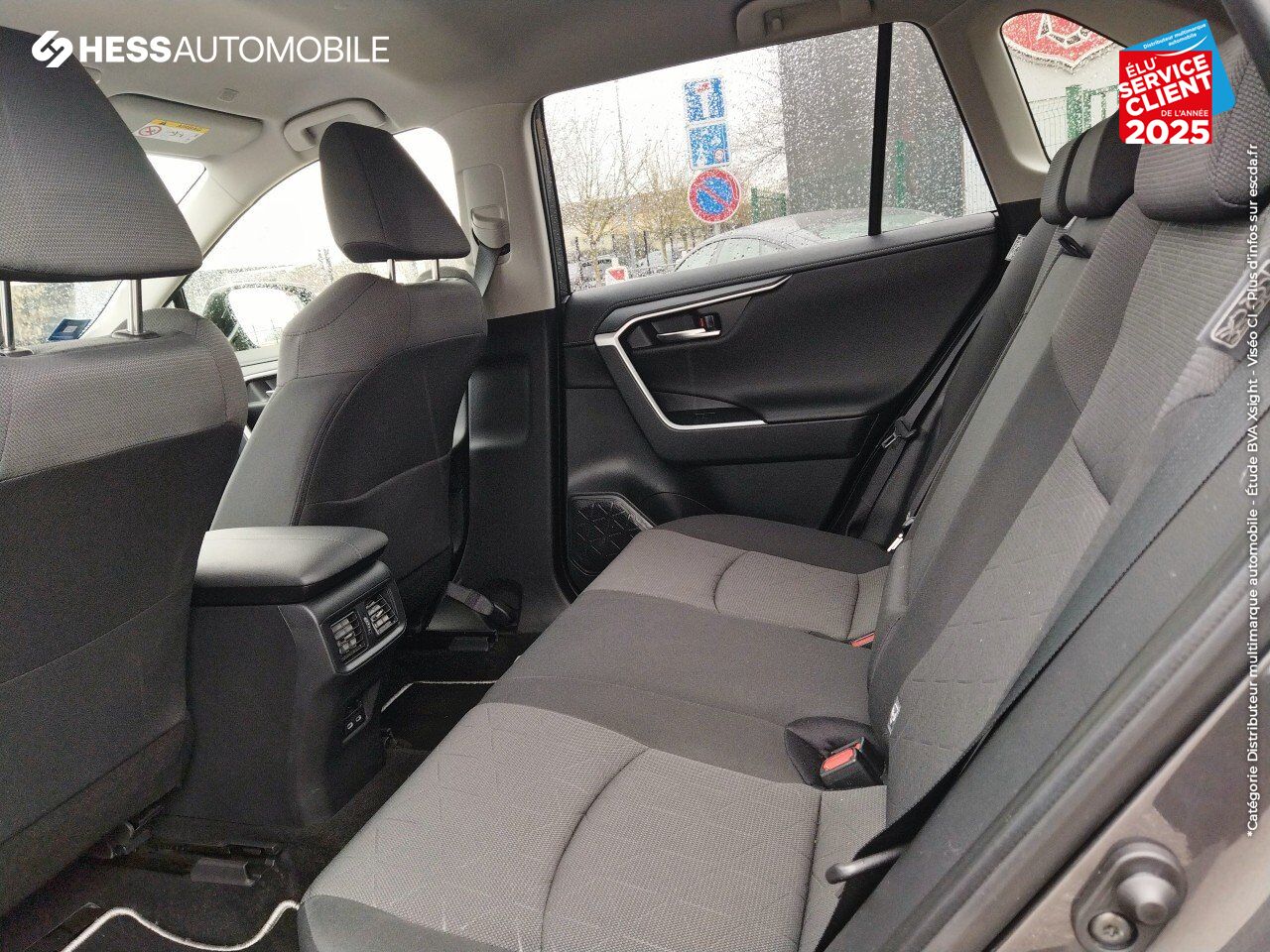 Véhicule d'occasion TOYOTA RAV4 2.5 HYBRIDE 222CH DYNAMIC AWD-I MY24 CAMERA CARPLAY chez Toyota Besançon