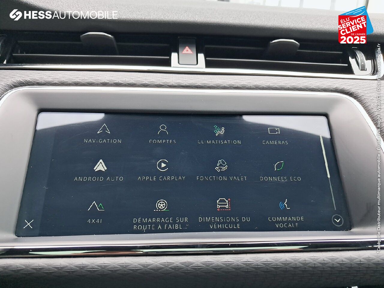 Véhicule d'occasion LAND-ROVER RANGE ROVER EVOQUE 2.0 P 200CH FLEX FUEL R-DYNAMIC S AWD BVA MARK III chez HESS Automobile