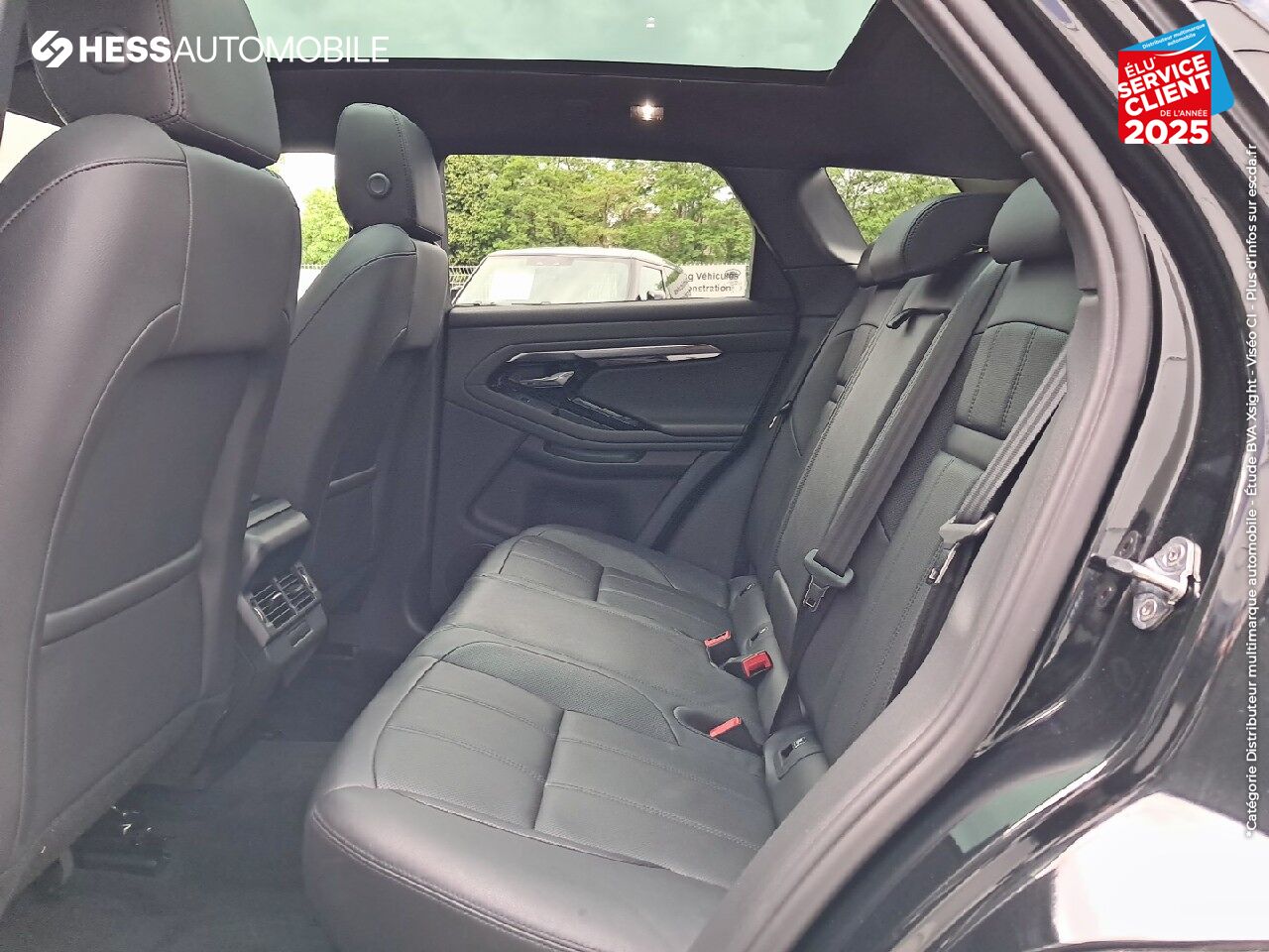 Véhicule d'occasion LAND-ROVER RANGE ROVER EVOQUE 2.0 P 200CH FLEX FUEL R-DYNAMIC S AWD BVA MARK III chez HESS Automobile