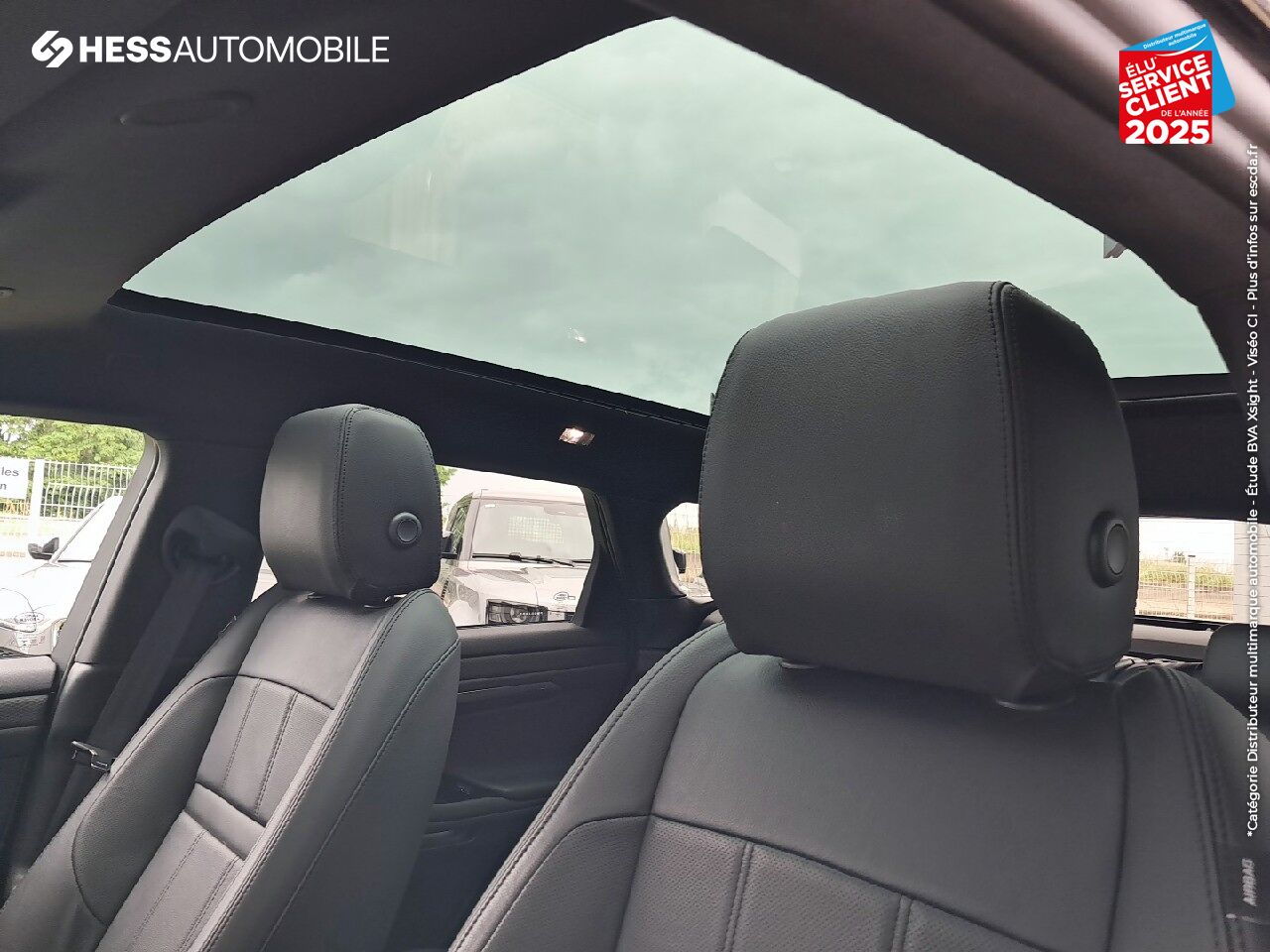 Véhicule d'occasion LAND-ROVER RANGE ROVER EVOQUE 2.0 P 200CH FLEX FUEL R-DYNAMIC S AWD BVA MARK III chez HESS Automobile