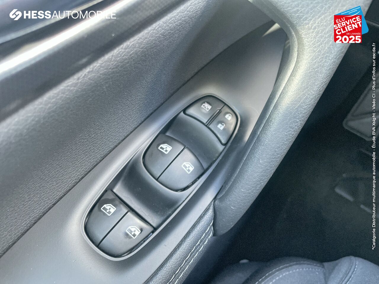 Véhicule d'occasion NISSAN QASHQAI 1.5 DCI 115CH N-CONNECTA TPANO CAM360 TPANO CAMERA chez Nissan Qashqai occasion