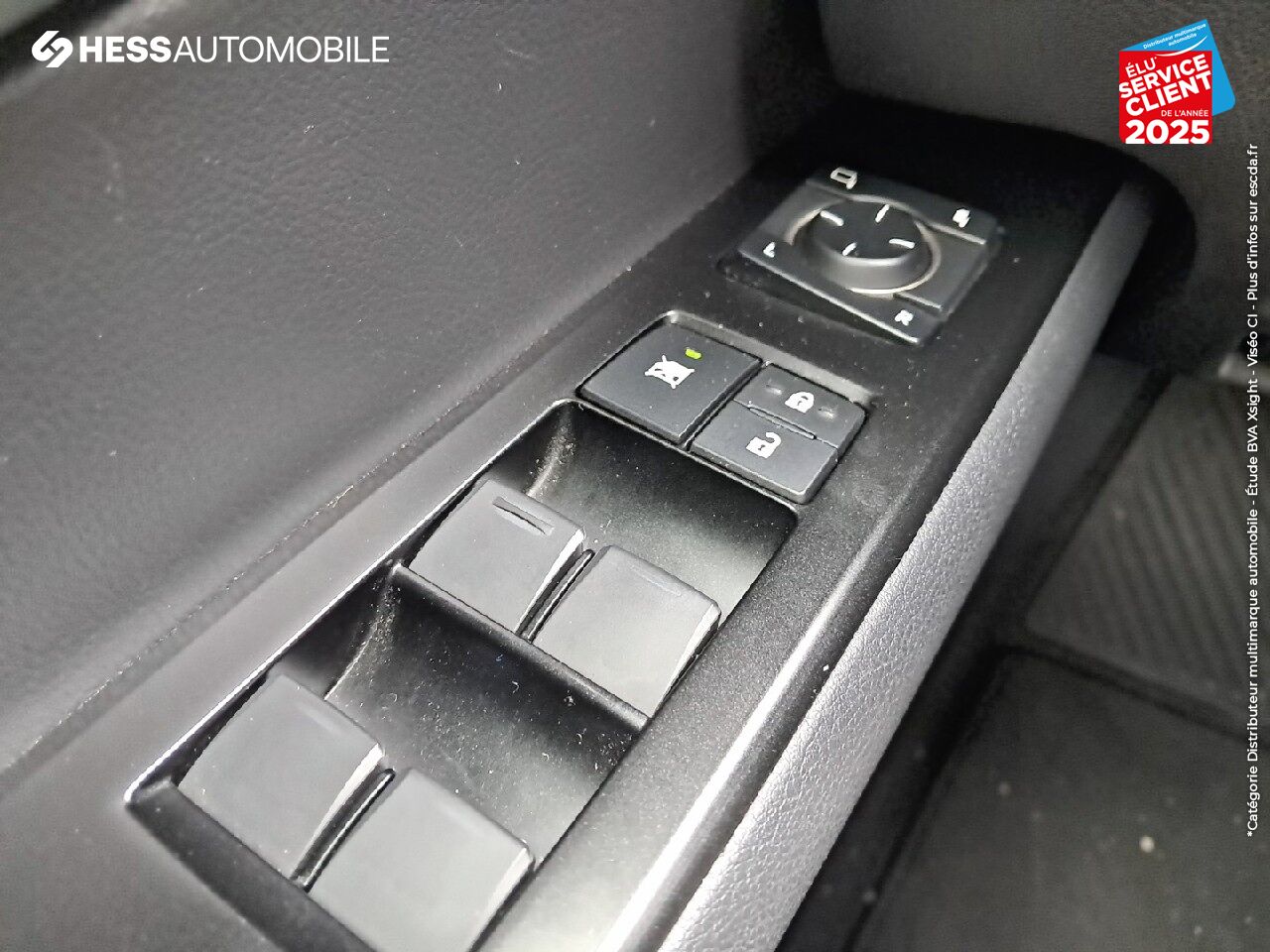 Véhicule d'occasion LEXUS UX 250H 2WD PREMIUM EDITION MY21 chez Hyundai Chalons