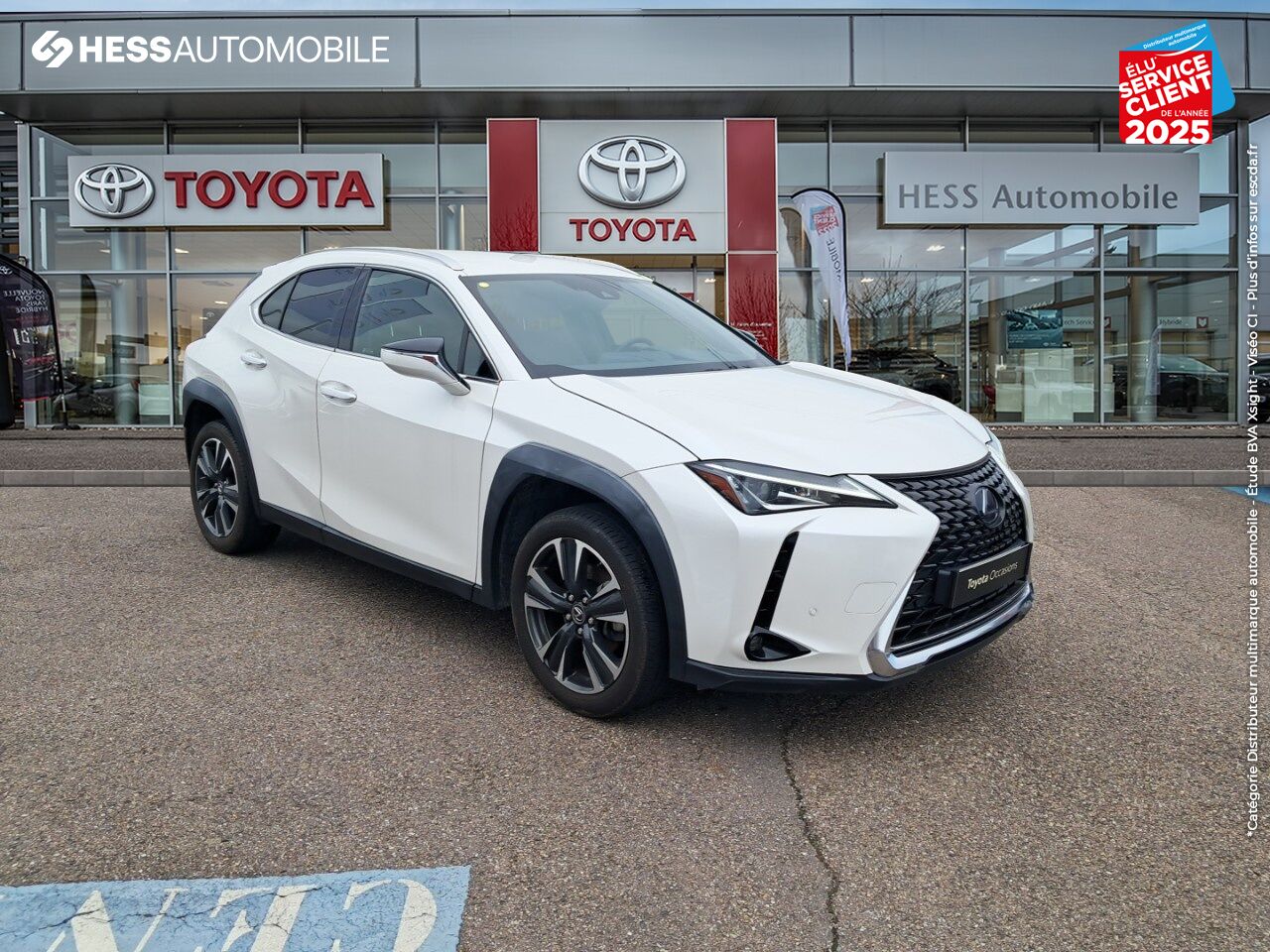 Véhicule d'occasion LEXUS UX 250H 2WD PREMIUM EDITION MY21 chez Hyundai Chalons