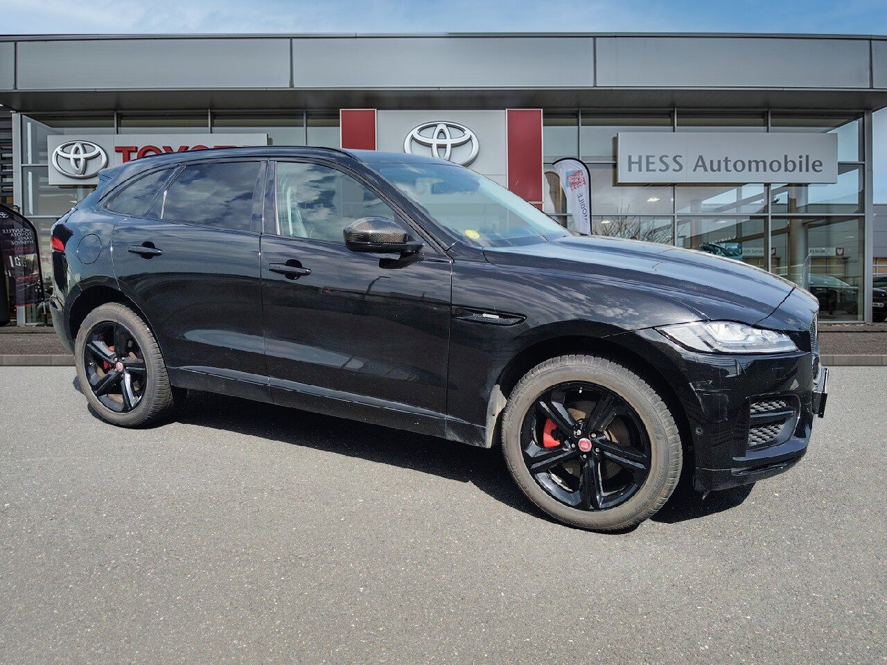Véhicule d'occasion JAGUAR F-PACE V6 3.0D 300CH R-SPORT 4X4 BVA8 chez Fiat Strasbourg