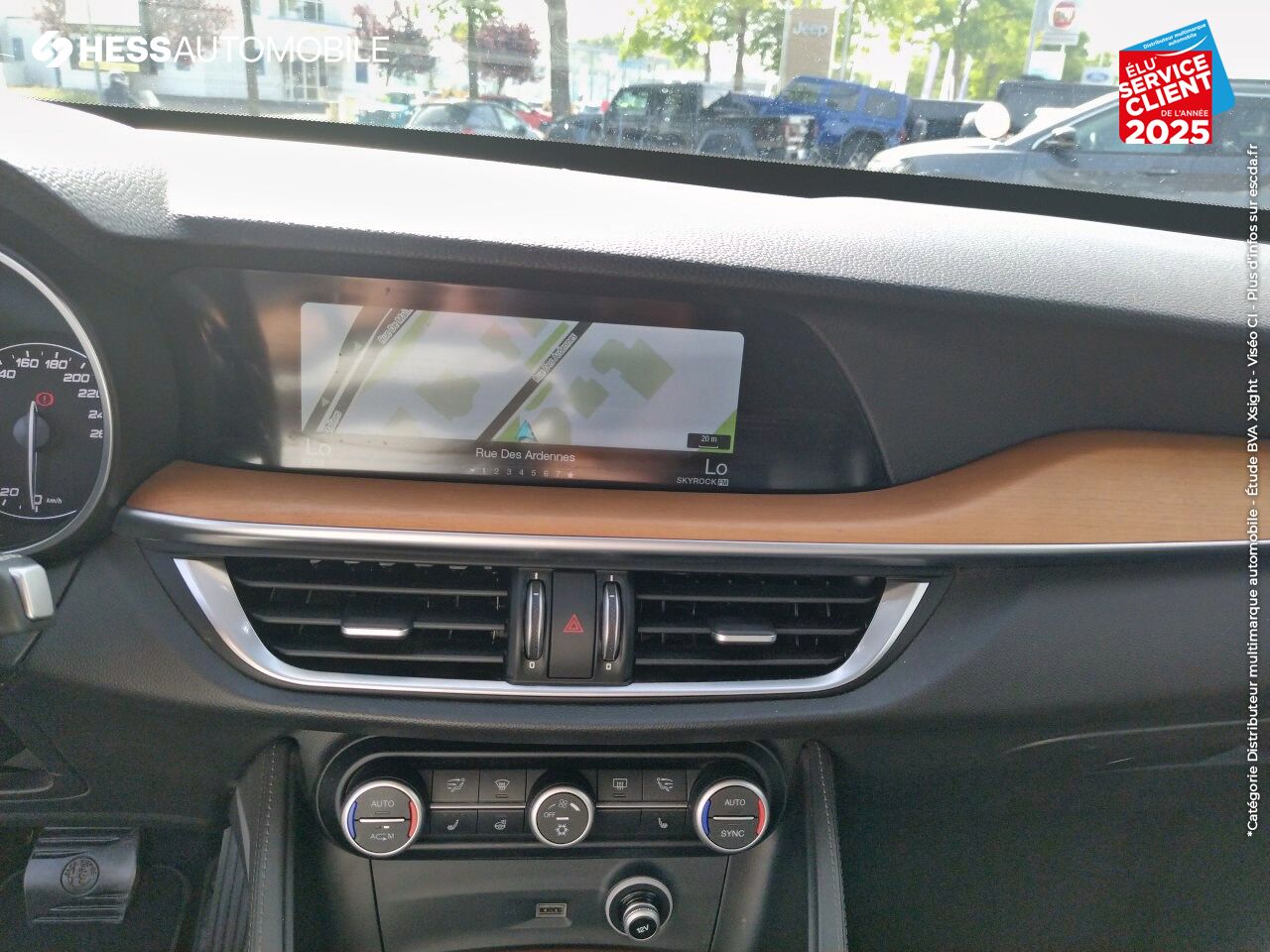 Véhicule d'occasion ALFA ROMEO STELVIO 2.2 DIESEL 180CH LUSSO Q4 AT8 SIEGE CHAUF GPS CAMERA chez Fiat Dijon