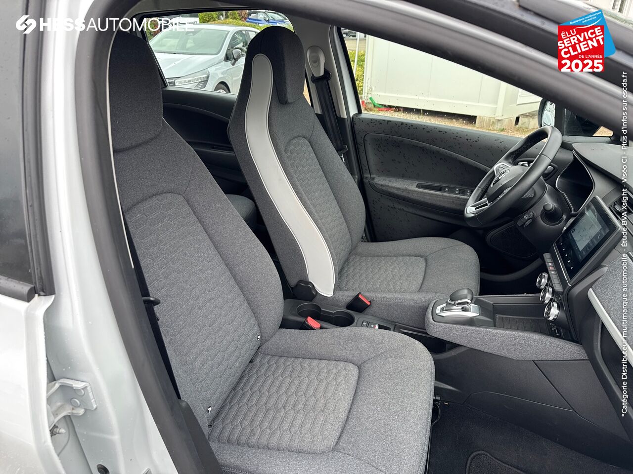 Véhicule d'occasion RENAULT ZOE E-TECH LIMITED CHARGE NORMALE R110 ACHAT INTEGRAL chez Renault Strasbourg
