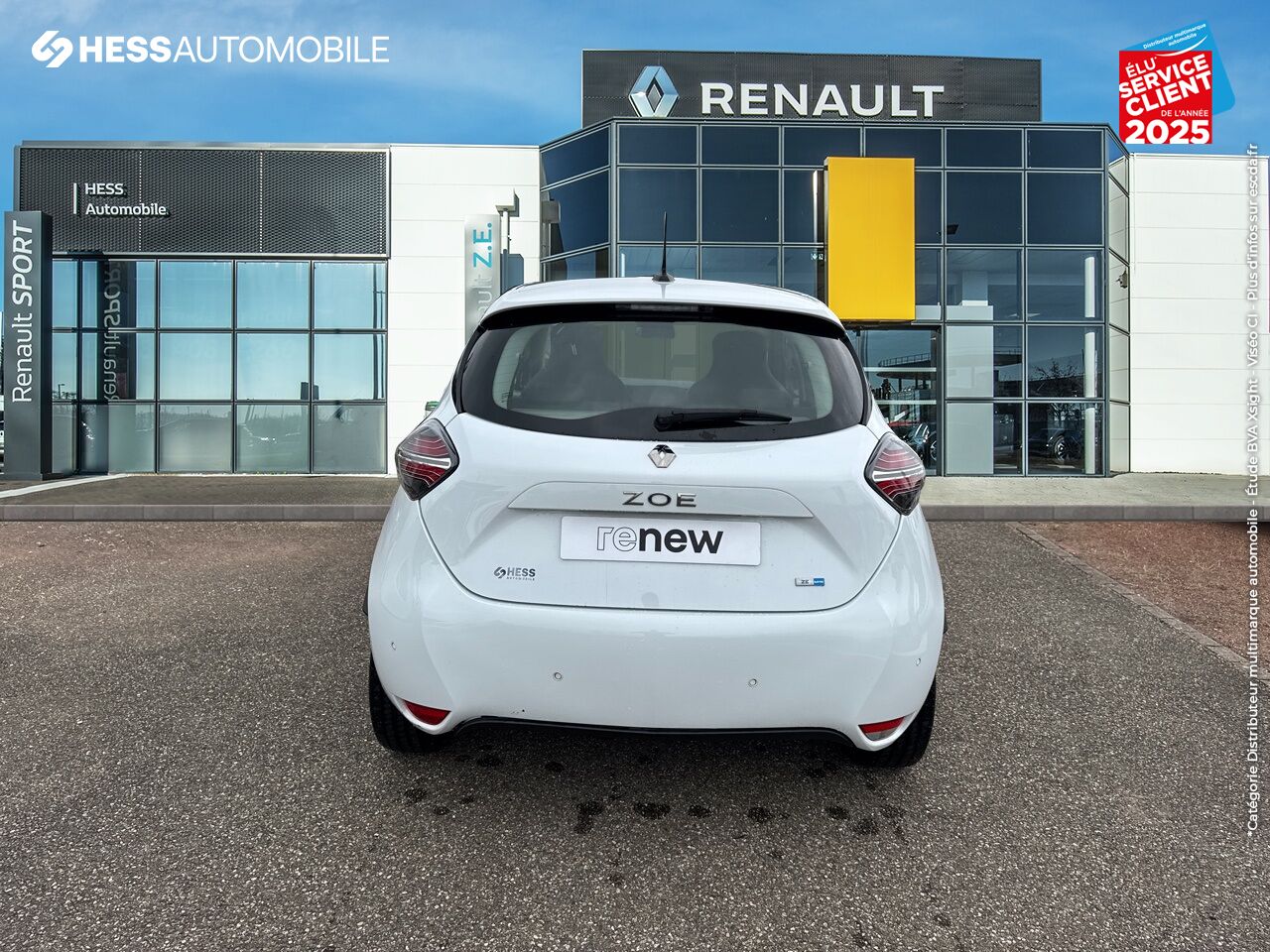 Véhicule d'occasion RENAULT ZOE E-TECH LIMITED CHARGE NORMALE R110 ACHAT INTEGRAL chez Renault Strasbourg