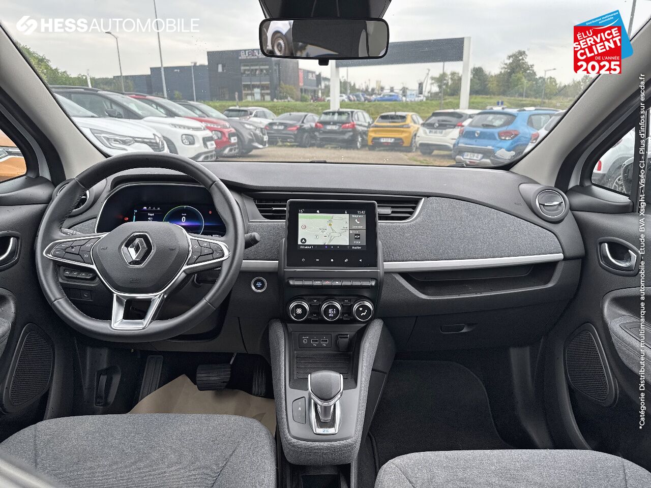Véhicule d'occasion RENAULT ZOE E-TECH LIMITED CHARGE NORMALE R110 ACHAT INTEGRAL chez Renault Strasbourg