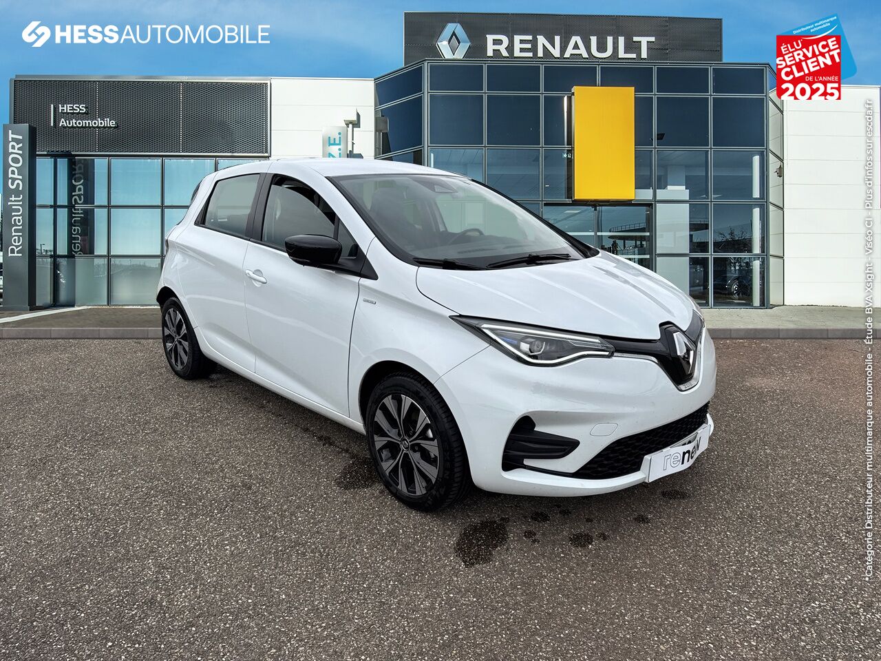 Véhicule d'occasion RENAULT ZOE E-TECH LIMITED CHARGE NORMALE R110 ACHAT INTEGRAL chez Renault Strasbourg