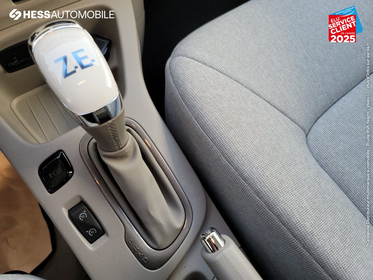 Véhicule d'occasion RENAULT ZOE ZEN CHARGE NORMALE R90 GPS chez Renault Saint-Louis